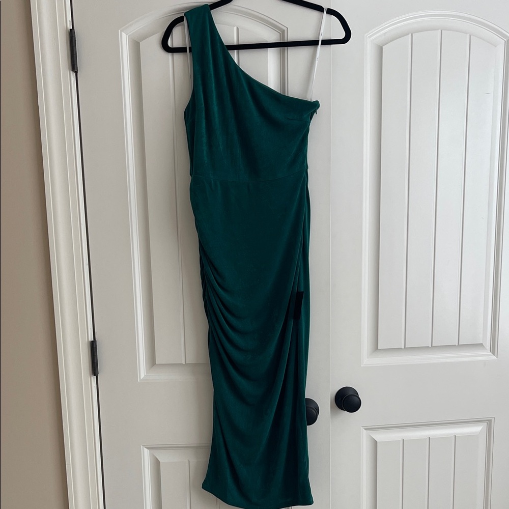 Elegant One-Shoulder Lulus Green Dress M